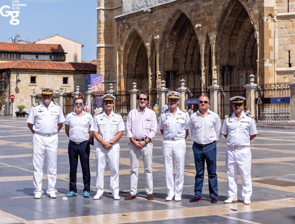 Guía Gastronómica de León IX Escuadrilla de la Armada Española-2 Guía Gastronómica de León IX Escuadrilla de la Armada Española-2