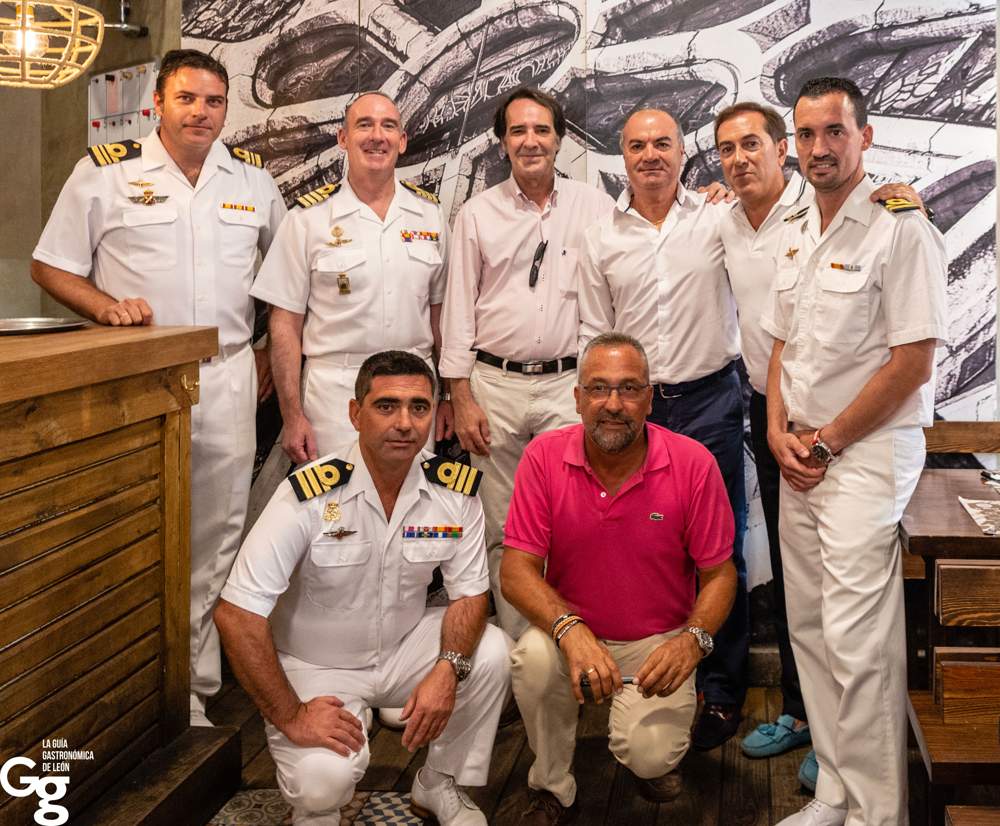 Guía Gastronómica de León IX Escuadrilla de la Armada Española-3 Guía Gastronómica de León IX Escuadrilla de la Armada Española-3